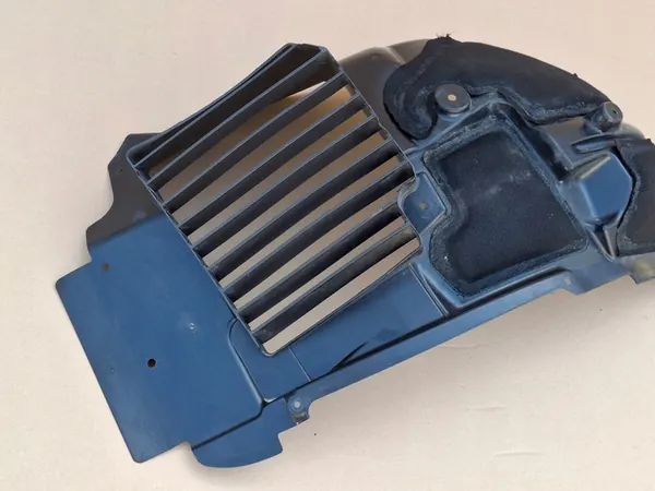 Front Left Wheel Arch Maserati Levante M161 OEM image 2