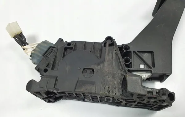 Gaspedaalpotentiometer OEM A1773001800 Mercedes image 3