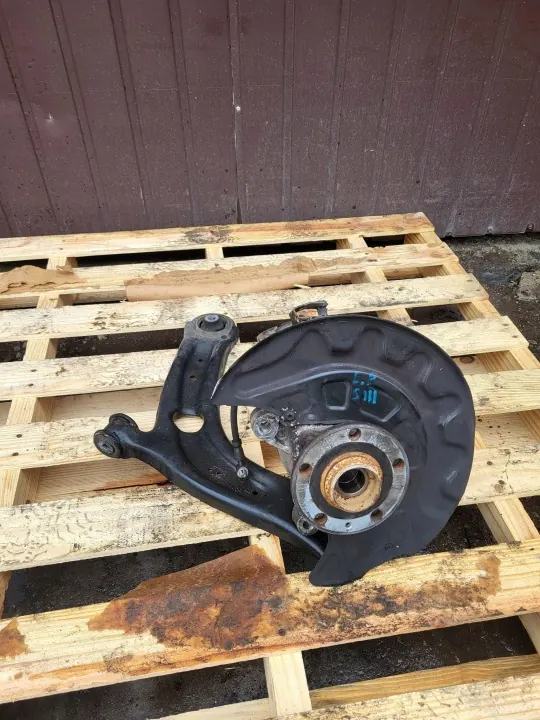 Skoda Superb voorwielnaaf OEM 5Q0407257A image 2