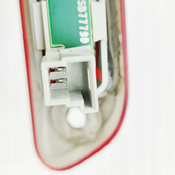 Luz de Freno Mercedes-Benz Sprinter 910 907 A9109066300 image 5