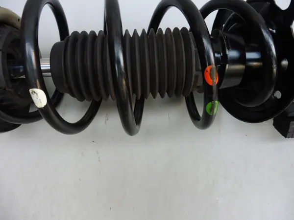 Vänster Framskärm Dämpare Mazda CX-5 II 17--> 2.0 16v image 7