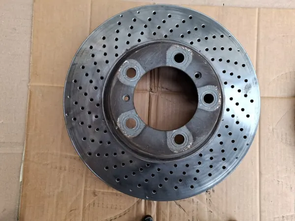 Porsche 911 996 etujarrutuslevyt & -palat OEM 205831/205832 image 7