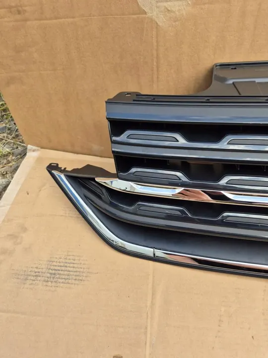 VW T-Cross Grill 2GM853651D image 2