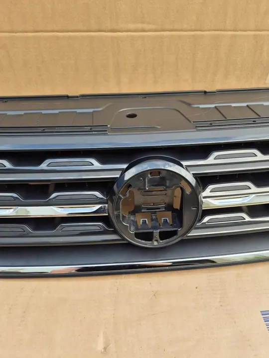VW T-Cross Grill 2GM853651D image 3
