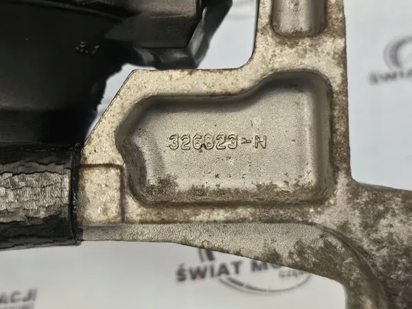 C-MAX FOCUS KUGA 1.6 16V Moottorin Kiinnike 3M51-6F012-CJ image 9