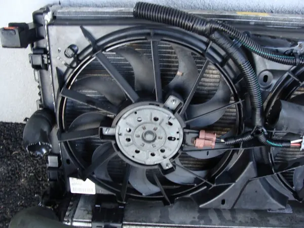 Kylarrubrik Laguna III 2.0 DCI image 8