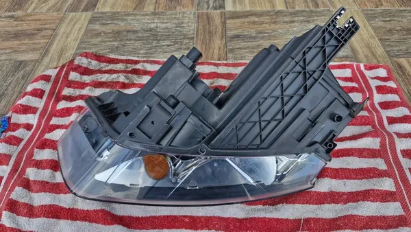 Faros Delantero Derecho Audi Q3 8U0 11-15 OEM 8U0941004M image 6