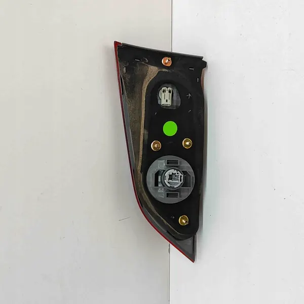 Luz trasera izquierda del maletero Honda Accord 2005 image 2