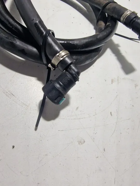 AdBlue-pomp-verwarmingsleiding OEM 2259950 Scania R image 3