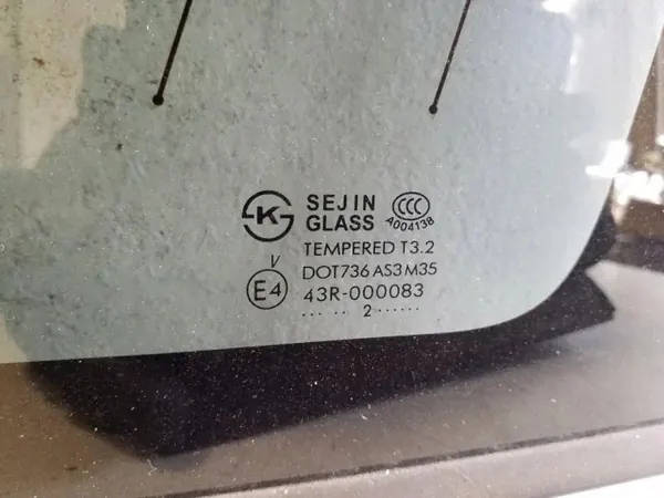 Taka oikea lasi OEM 96622513 Chevrolet Captivalle image 3