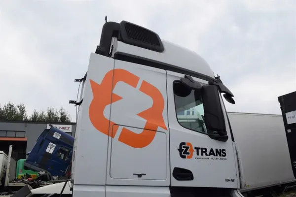 Komplette Kabine Mercedes Actros MP4 Euro 6 - Gebraucht image 3
