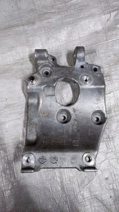 Kompressorfäste OEM 9646719580 - Volvo image 4