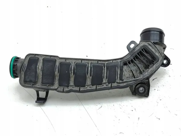 Peugeot 208 2023 Intercooler-Schlauch image 7