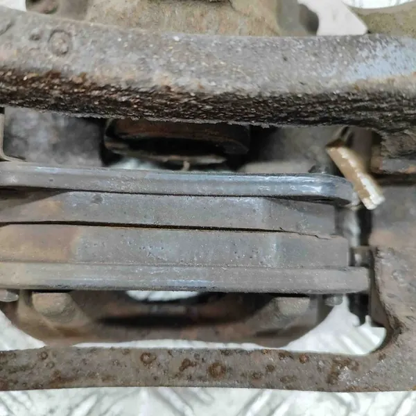 Vasen takajarrusatula Chrysler Grand Voyager V (RT) OEM image 5