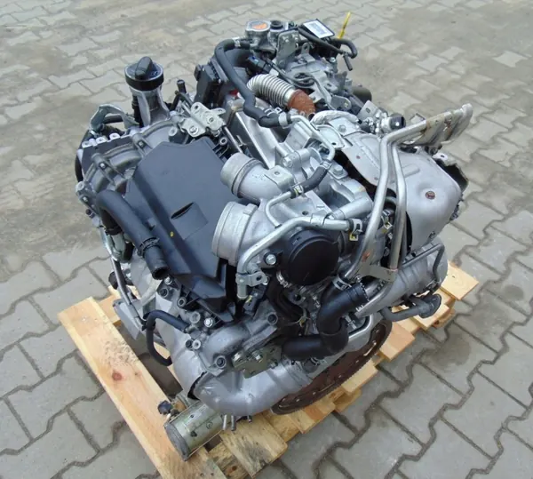 Motor Diesel V9X 3.0 - Pieza Infiniti OE Usada image 3