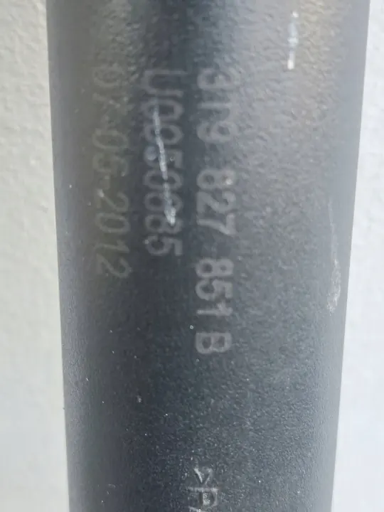 SKODA SUPERB 2 KOMBI 2015 Baklucka Aktuator 3T9827851B image 2