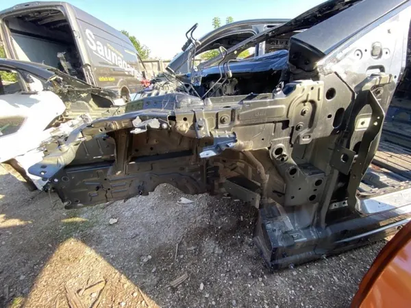 Mercedes-Benz EQE V295 2022 Vorderer linker Kotflügel OEM 271381 image 2