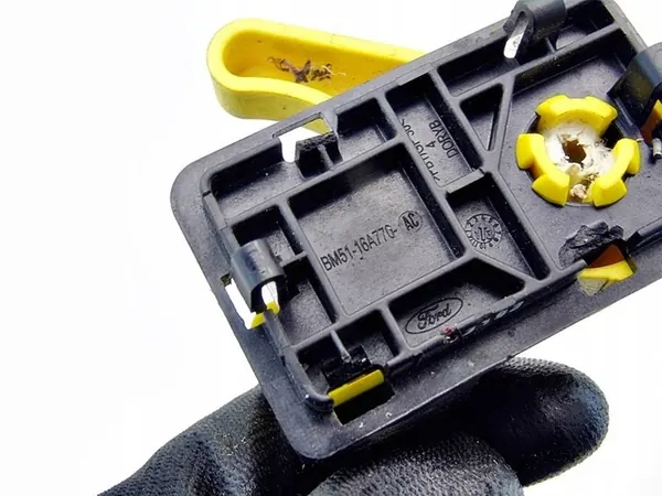 Hood Release Cable Front Focus 3 Kombi image 3