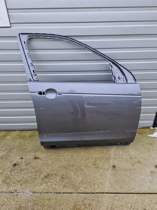 Land Rover Discovery Sport Oikea Etuovi OEM 4K8821131B image 2