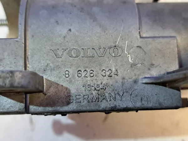 Volvo V70 2004 Schloss-Einsatz OEM 8626324 image 5