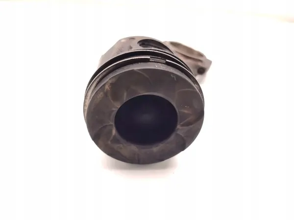 Piston et Bielle Vauxhall Vivaro 1.6 CDTi Diesel 92kW image 4