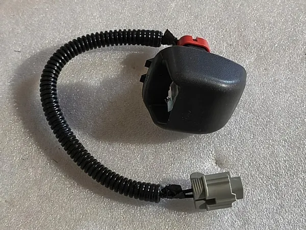 Luz de matrícula Nissan Frontier OEM ZFY-00855-NI image 2