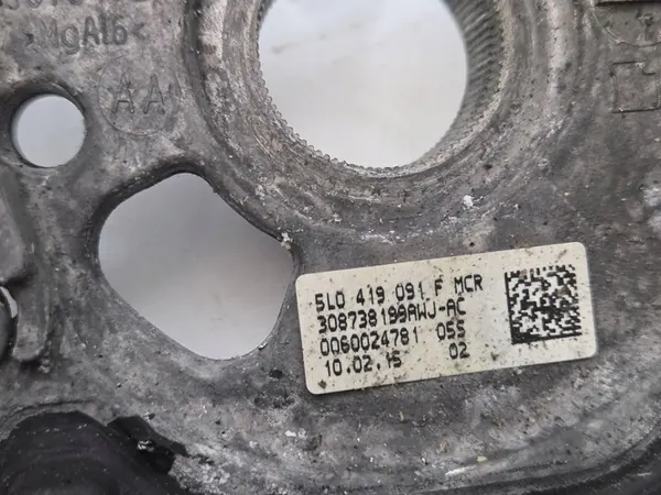 VOLANT MULTIFONCTION SKODA RAPID 5L0419091F image 7