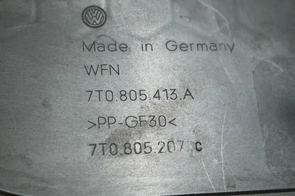 Évacuation pare-brise VW T7 Multivan OEM 7T0805413A image 3