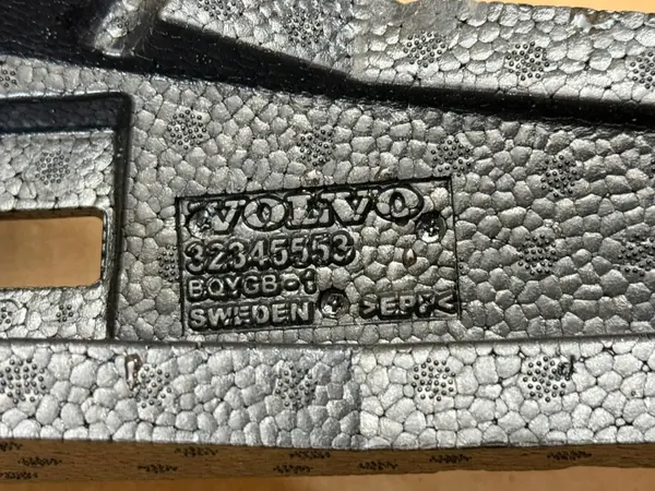 Absorbente espuma parachoques delantero Volvo OEM 32345553 image 4