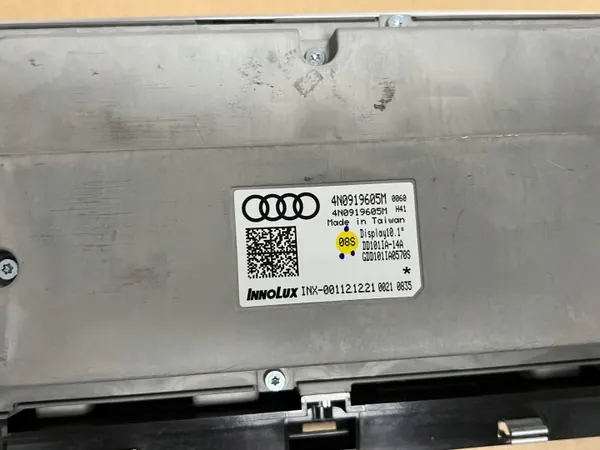 Audi A8 D5 Näyttö OEM 4N0919605M - Käytetty image 3