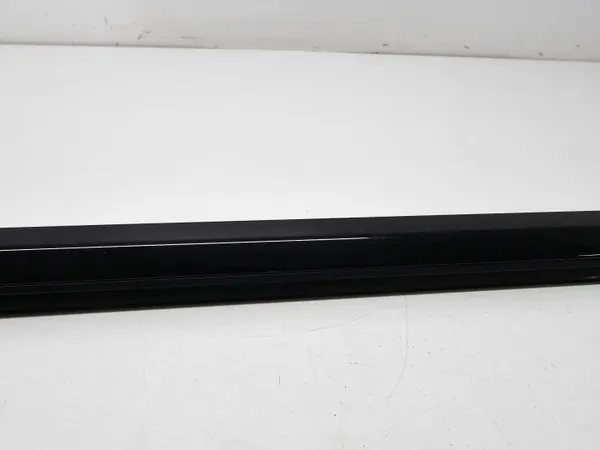 Junta rascadora delantera derecha Audi A6 C8 OEM 4K0837476 image 3