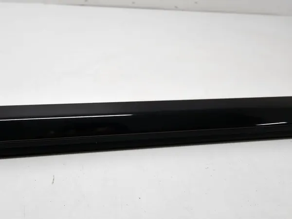 Junta rascadora delantera derecha Audi A6 C8 OEM 4K0837476 image 4