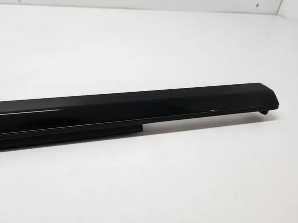 Junta rascadora delantera derecha Audi A6 C8 OEM 4K0837476 image 5
