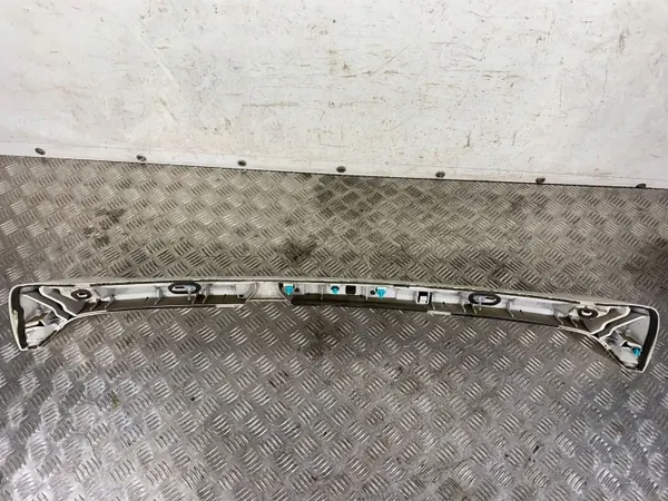 Subaru Forester SJ Spoiler OEM 96031SG000 - Begagnad image 4