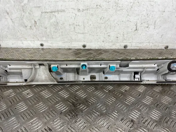 Subaru Forester SJ Spoiler OEM 96031SG000 - Begagnad image 7
