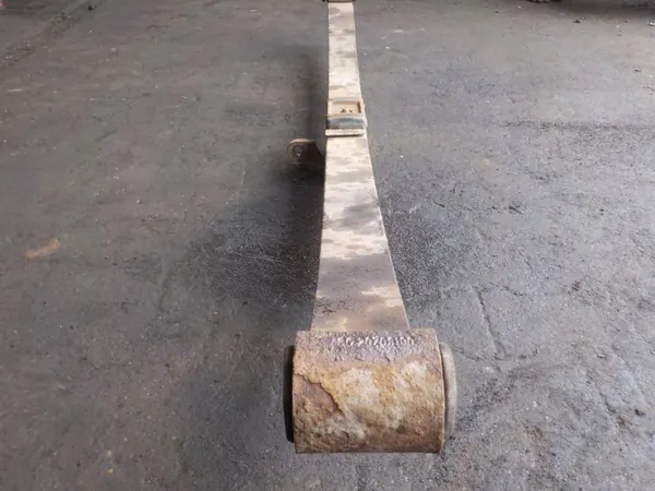 Volvo FL Blattfeder OEM 294688 - Gebrauchter Zustand image 3
