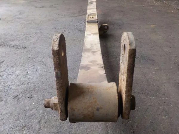 Volvo FL Blattfeder OEM 294688 - Gebrauchter Zustand image 4