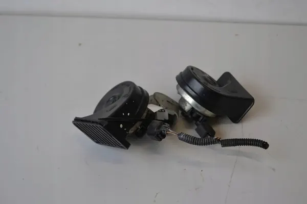 Toeter x2 Volvo V70 III 2009-2015 OEM BCZ222 image 1