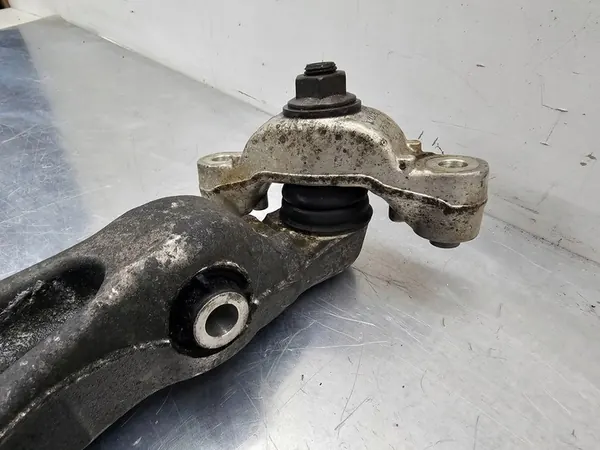 VOLVO XC60 II 2017+ Braccio Sospensione Anteriore Sinistro 31658893 image 8