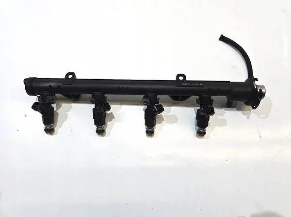 Rampe d'injection VW Polo III 1.4 030906031E image 3