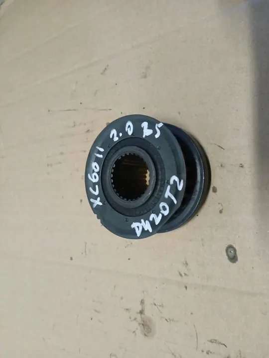 Volvo XC90 2.0 Pignon Distribution OEM 32137295 image 2