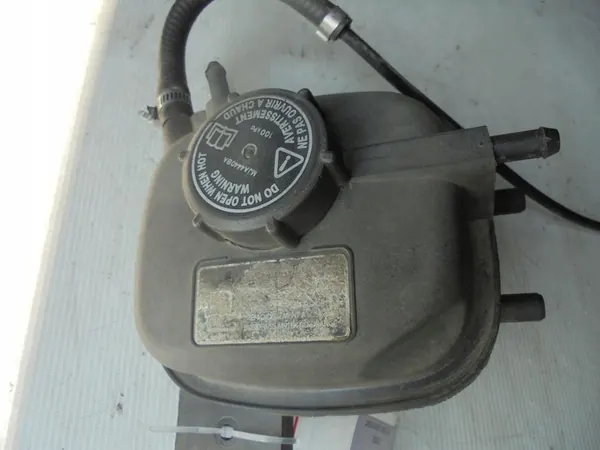 Coolant Expansion Tank Jaguar XK8 Cabrio 4.0 V8 2002 MJD4400AB image 2