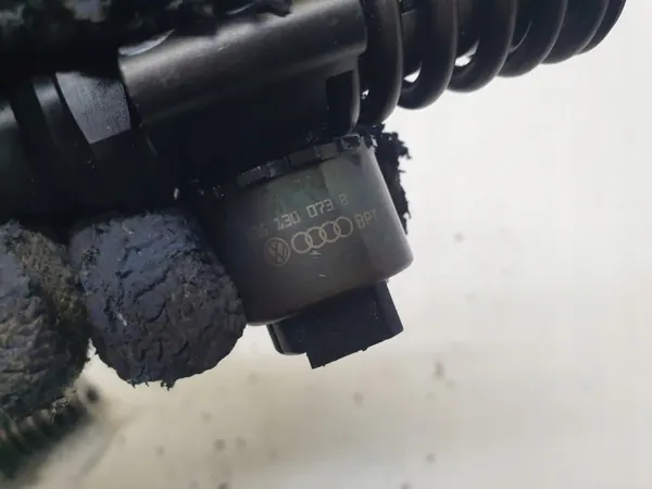 Inyector OEM 03G130073B para VW Audi Skoda 2.0 TDI image 5