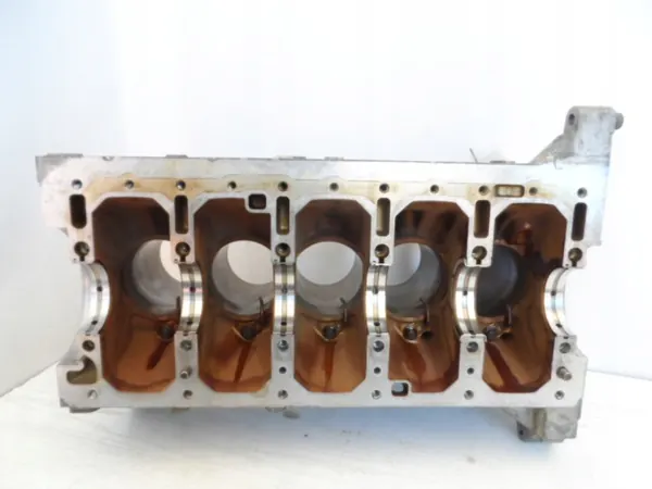 Bloque Motor Volvo OEM 30677776 - 2.5 Turbo image 6