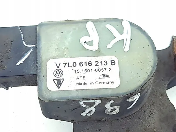 Sensor de nível dianteiro esquerdo AUDI Q7 3.0L Diesel 2006 OEM image 9