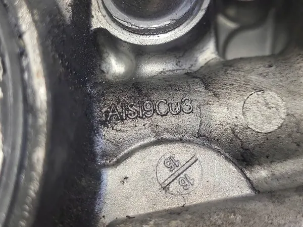 Base de filtre à huile Peugeot 3008 I image 7