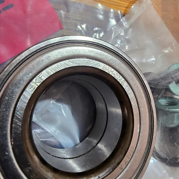 SKF 82383620 Rolamento Roda Dianteiro Usado image 3