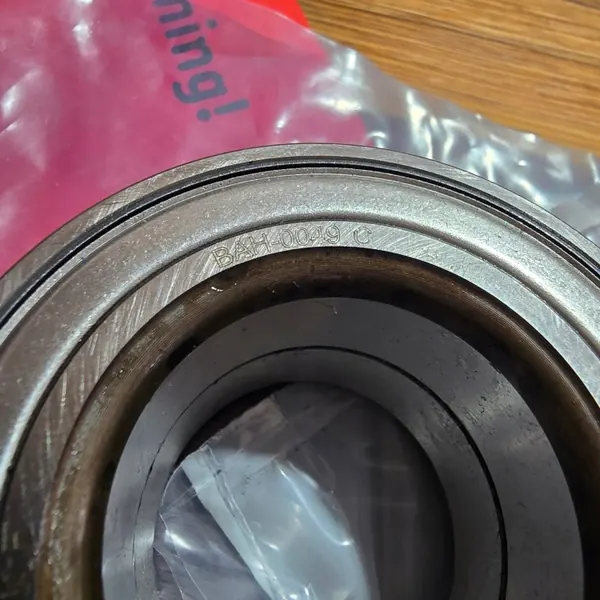 SKF 82383620 Rolamento Roda Dianteiro Usado image 5