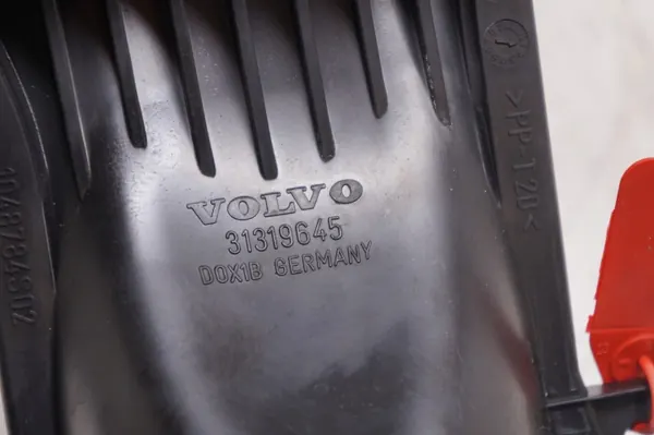 Volvo Luftfiltergehäuse OEM 31319645 - Gebraucht image 7