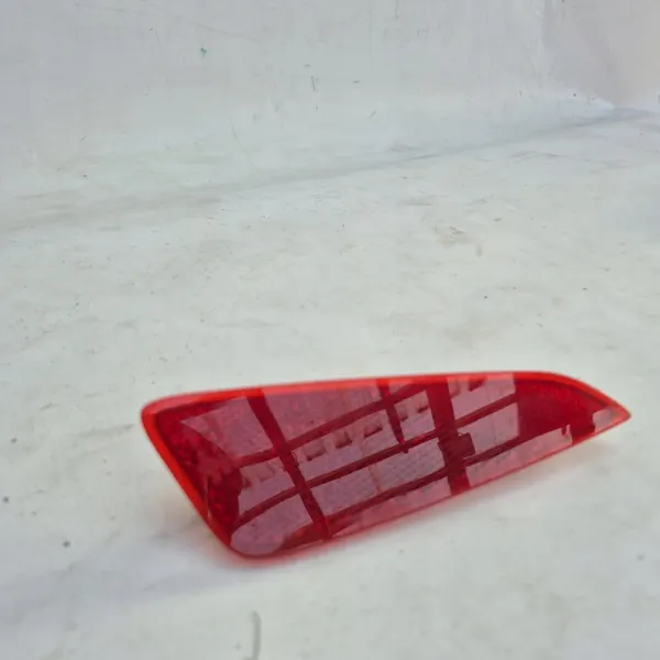 Refletor para-choques traseiro esquerdo OEM 81920-F4010 Toyota image 4